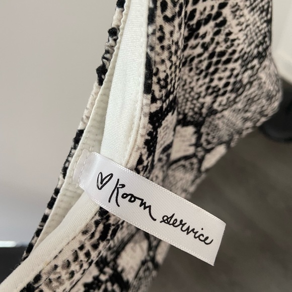 Snakeskin Crop top - Picture 3 of 3